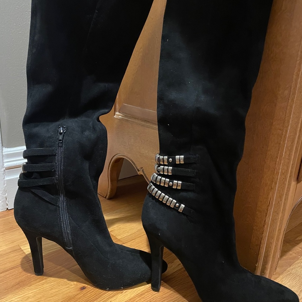BCBG knee high boots